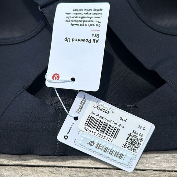 Lululemon All Powered Up Bra 32D Medium Support sports bra black‎ NWT - Picture 7 of 8